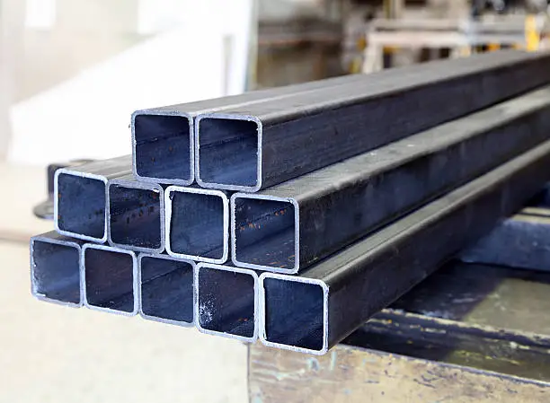 Simak daftar ukuran hollow baja ringan, ketebalan hollow 30x30, serta ukuran hollow baja ringan untuk plafon secara lengkap, mudah dipahami!