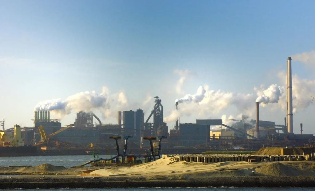 Simak 7 negara produsen baja terbesar di dunia lengkap dengan peringkat, data industri, dan posisi Indonesia dalam produksi baja global.